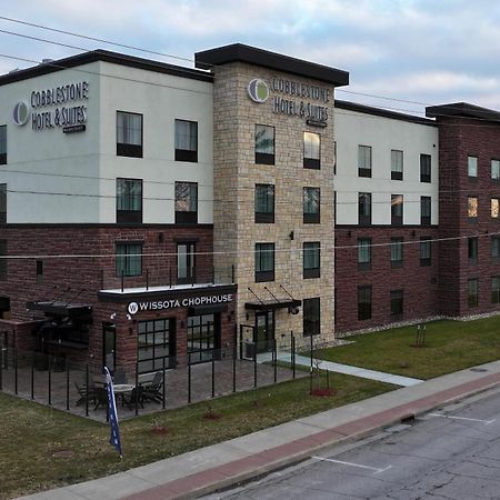 Cobblestone Hotel & Suites - Ottumwa Екстериор снимка