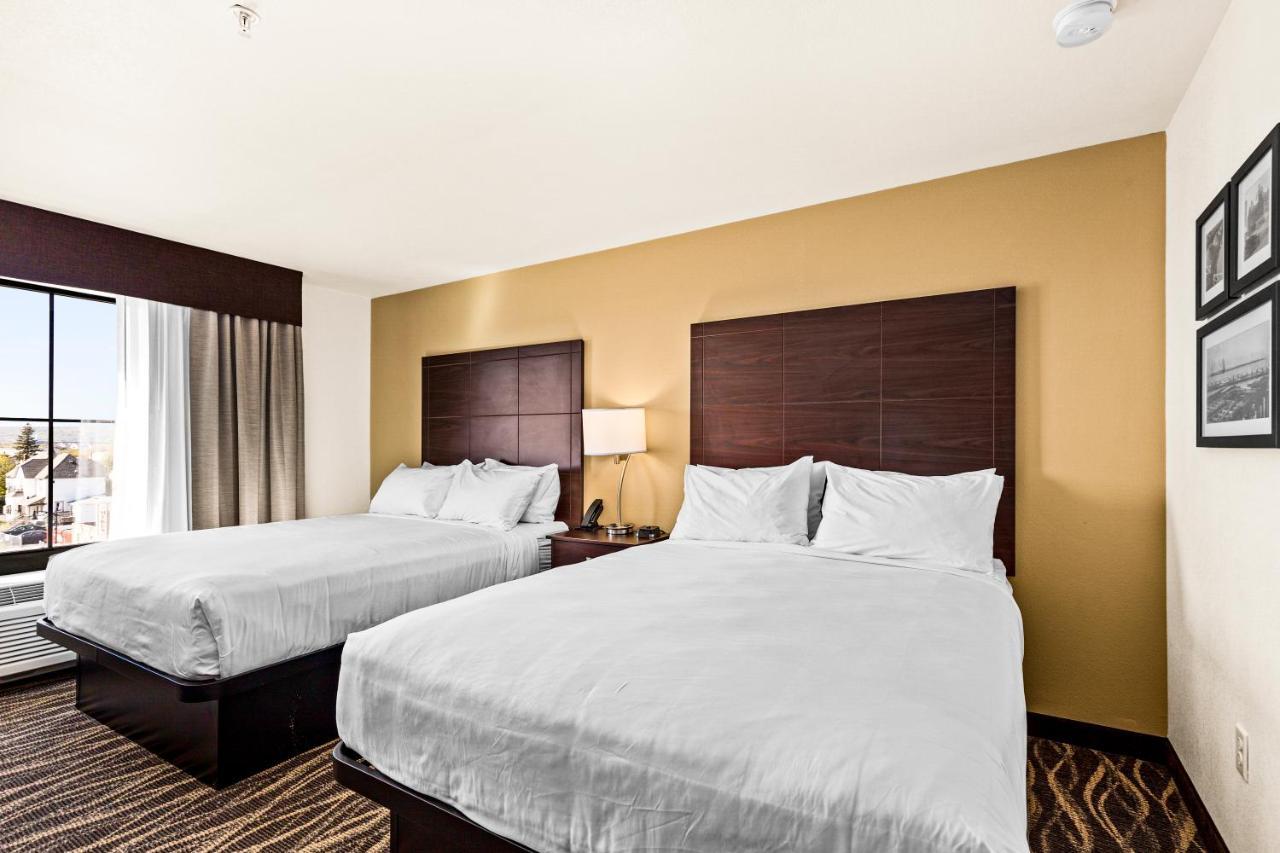 Cobblestone Hotel & Suites - Ottumwa Екстериор снимка
