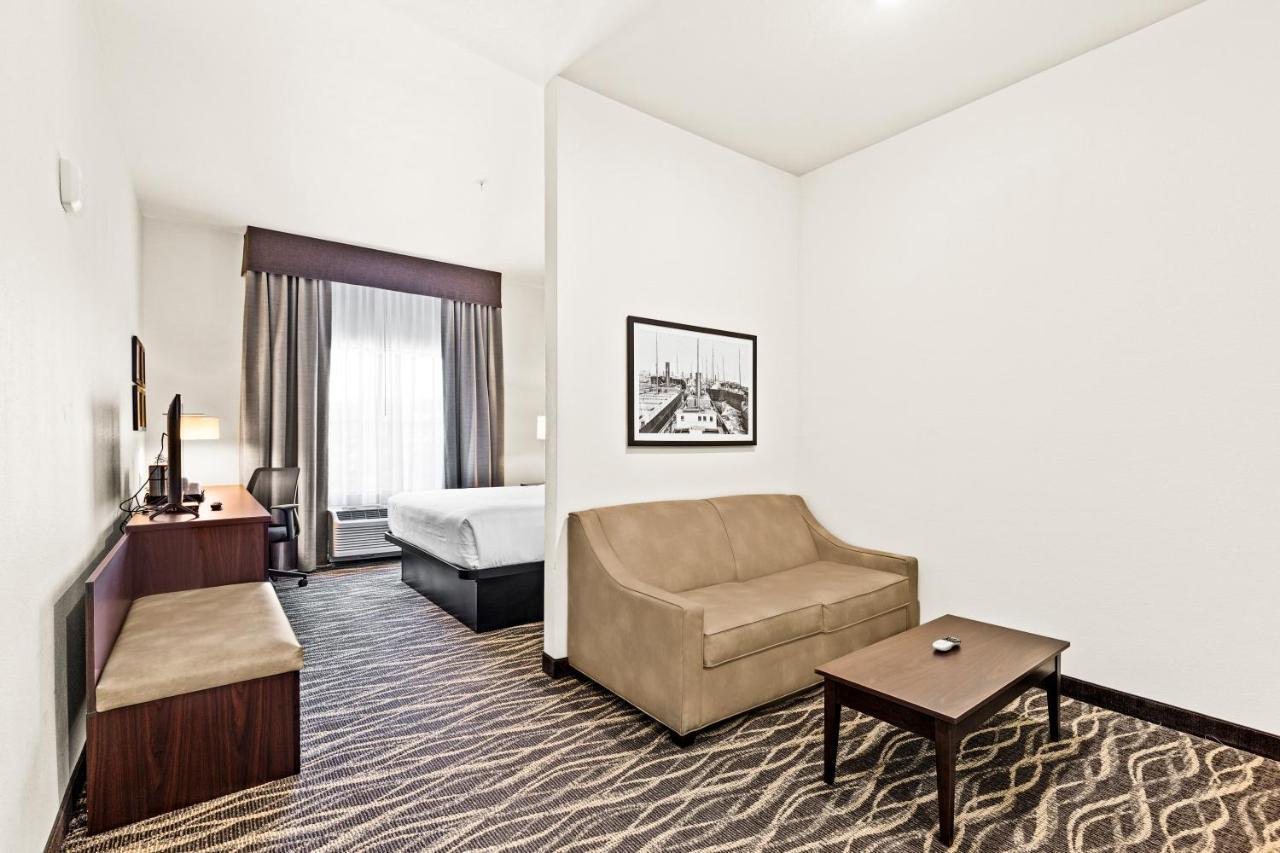 Cobblestone Hotel & Suites - Ottumwa Екстериор снимка